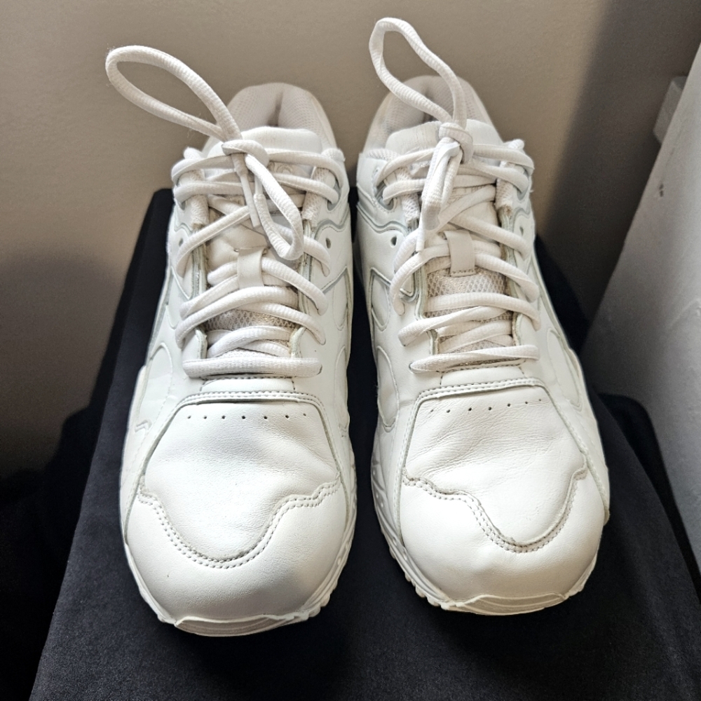 Etonic running shoes